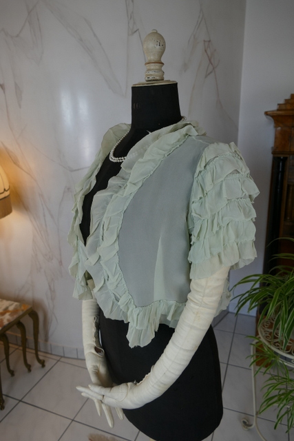 7 antique boudoir jacket 