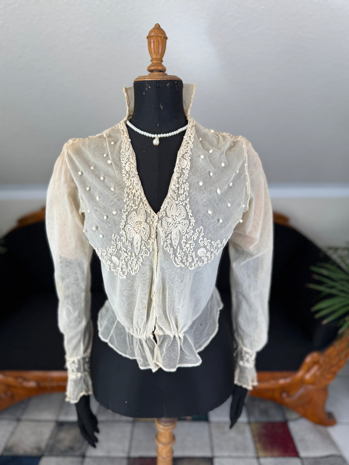 Bluse mit Soutache-Applikation, ca. 1915