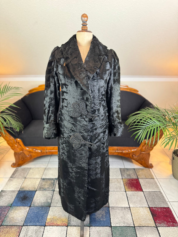 Antique Edwardian ca. 1904 Long Black Faux Beaver‑Fur Coat – Victor Tailoring Co., Chicago