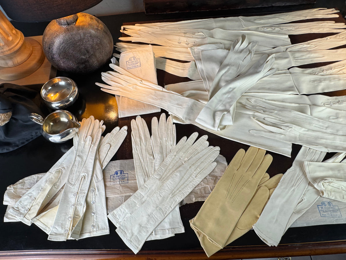 Royal antique wedding glove collection 1900 – Archduchess Maria Immakulata, Fr. Adam’s Sohn Vienna