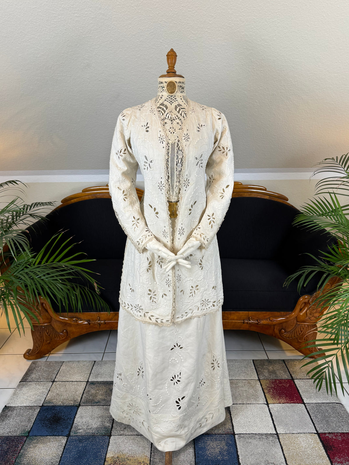 Antique Four‑Piece Edwardian Walking Dress ca. 1910 – Linen, Lace & Lady Gillman Provenance