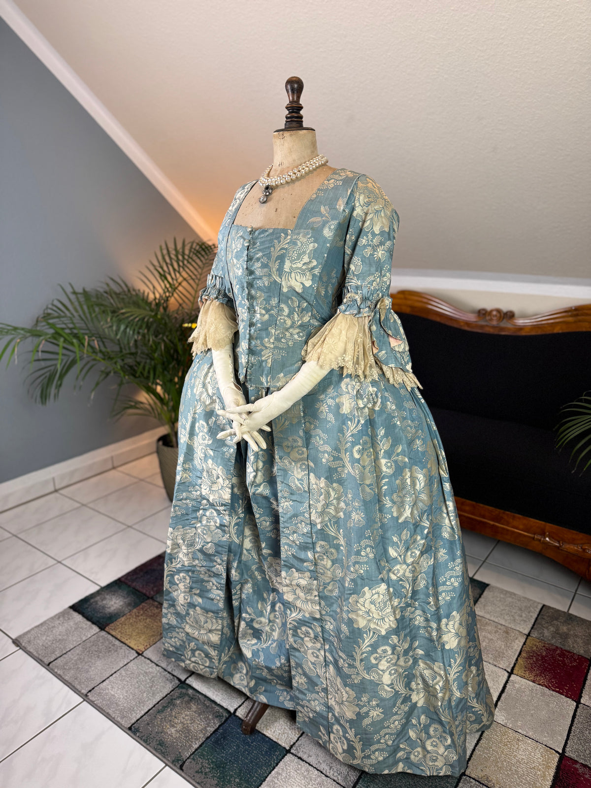 1770 blue silk damask Robe à la Française with Watteau pleats and lace engageantes, antique Rococo gown