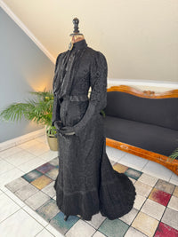 Black silk Edwardian day dress ca. 1904 with lace overlay