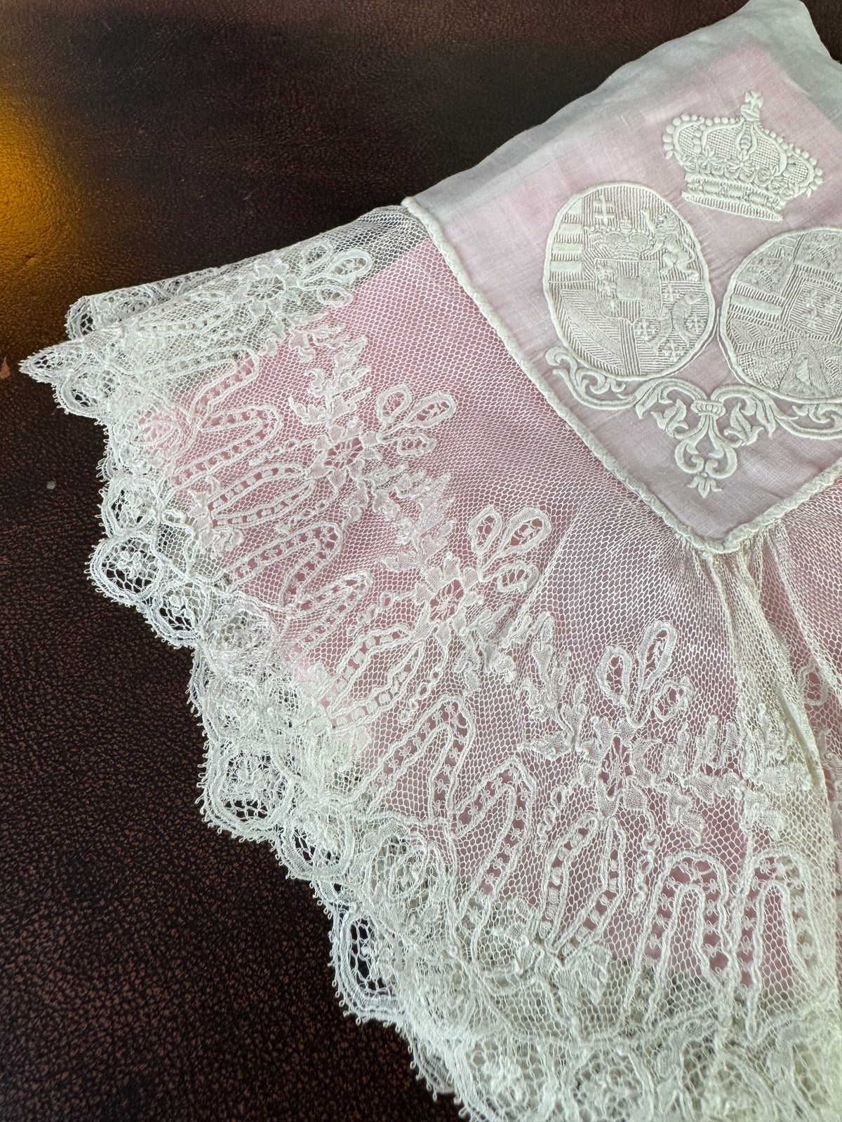 Royal antique lace handkerchief ca.1861 – Austria‑Tuscany and Bourbon‑Sicily coats of arms in fine lace