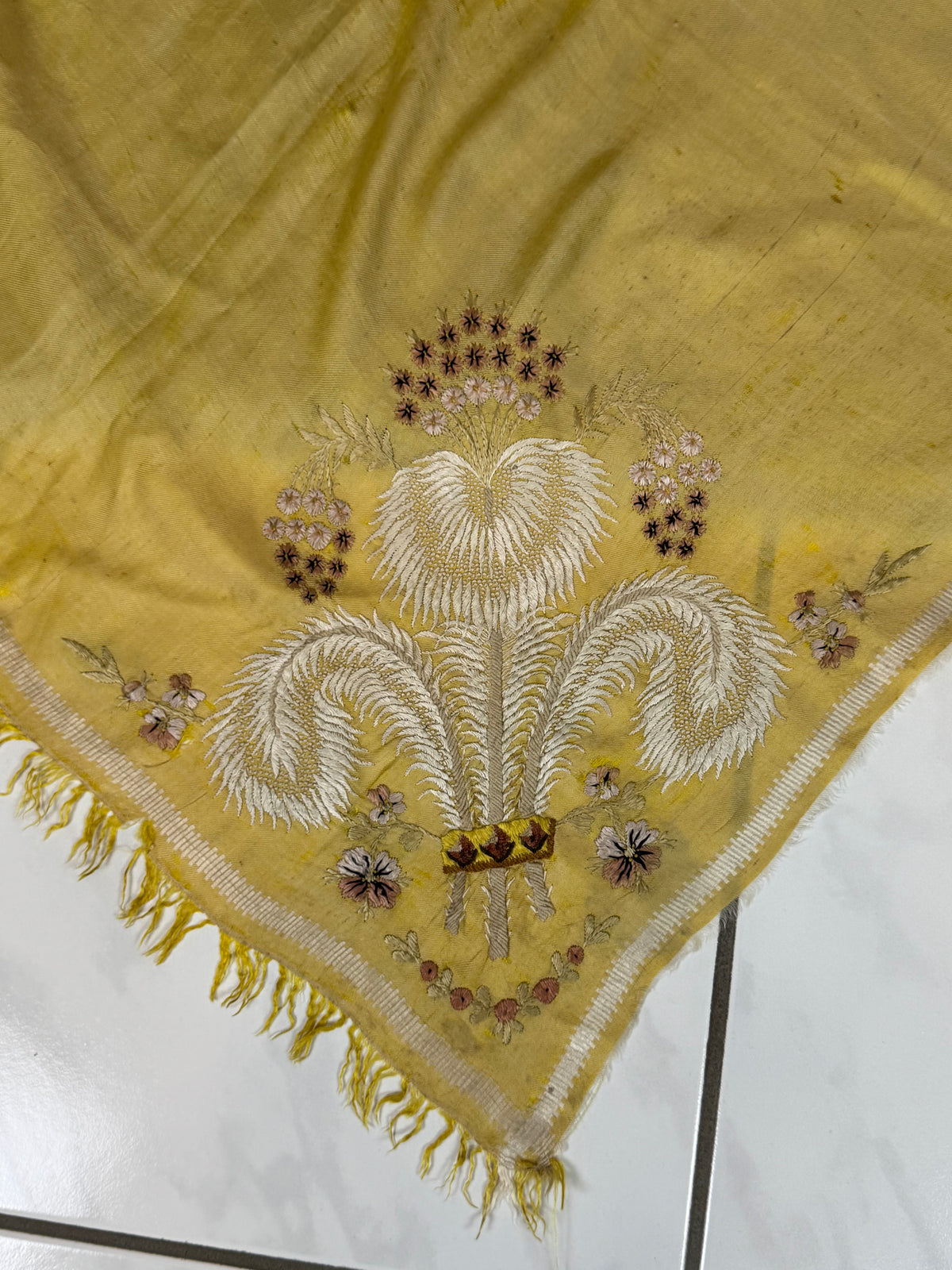 Antiker Regency-Schal mit Stickerei der Federn des Prinzen von Wales, ca. 1805