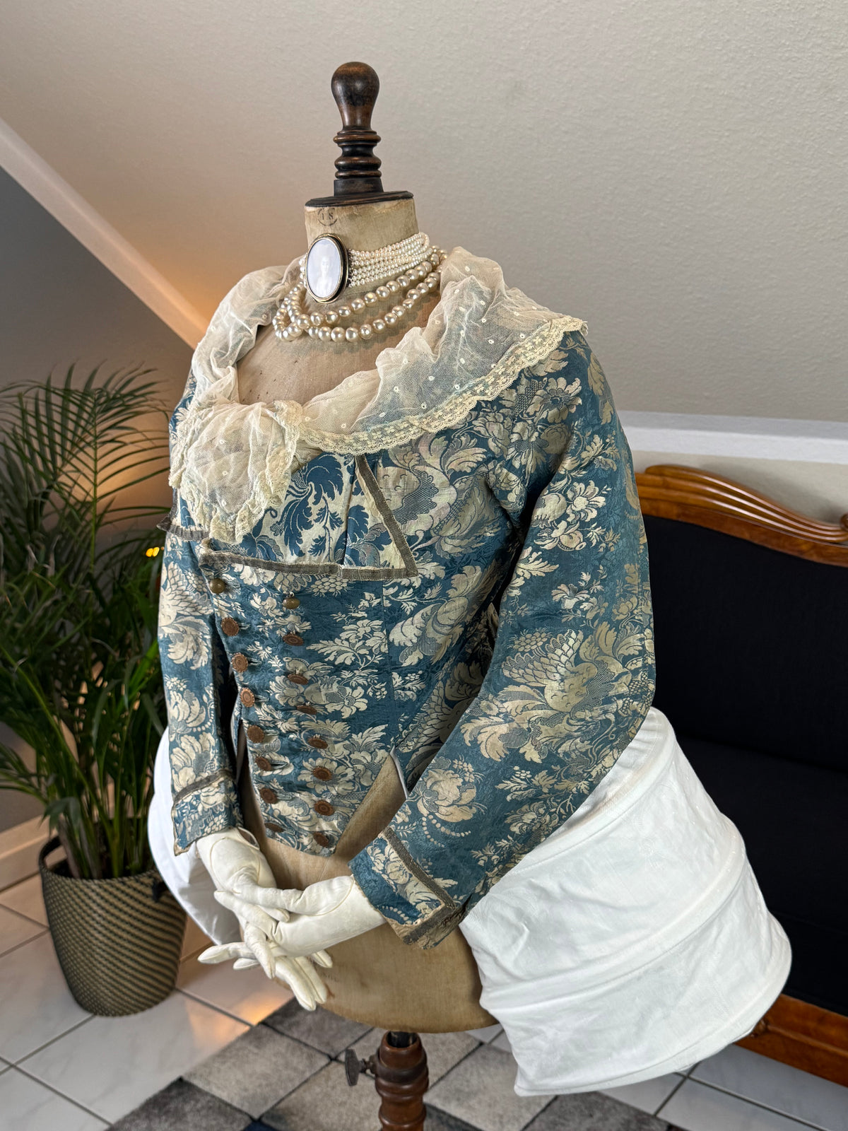 1750 Rococo blue‑white floral silk caraco jacket in riding style, antique 18th‑century gown