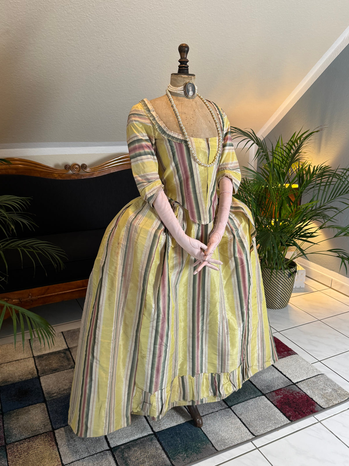 Antique 1770s English robe à l’anglaise, striped silk, pinked trim.