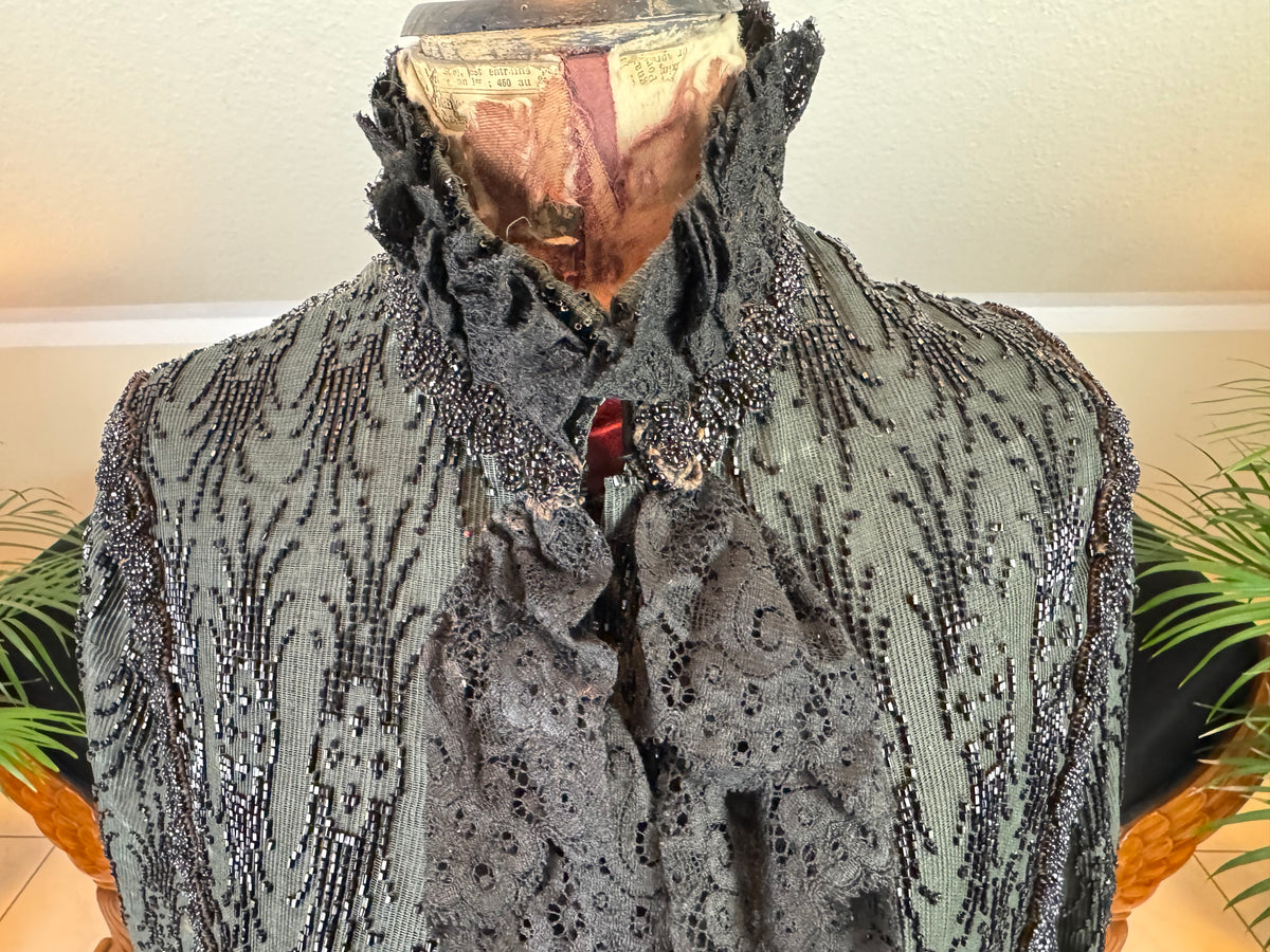 Antiker viktorianischer Dolman mit Perlenbesatz, ca. 1884