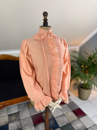 KÖNIGLICHE Bettjacke, aus dem Nachlass der Herzogin Maria Immakulata von Württemberg, geborene Erzherzogin von Österreich, 1900