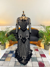 Antique Parisian evening gown with lace, tulle, velvet, rhinestones and beadwork, Marc Walter Place Vendôme label, Belle Époque couture designed for candlelight