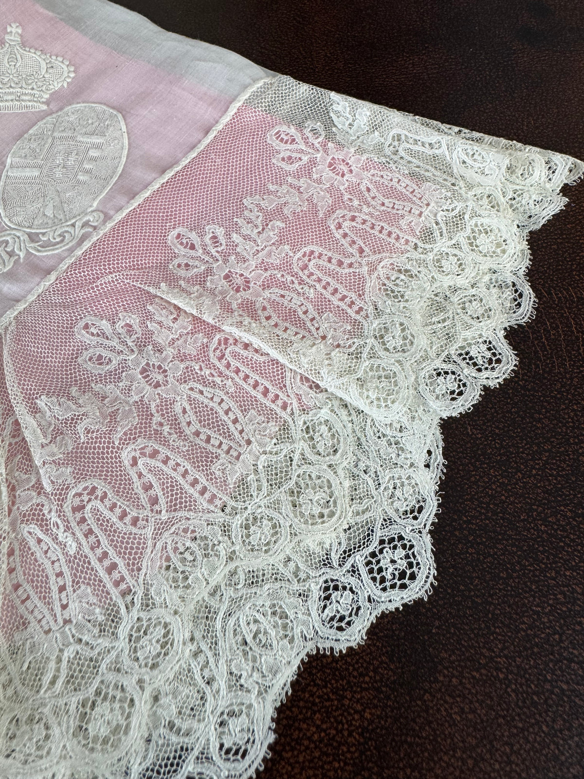 Royal antique lace handkerchief ca.1861 – Austria‑Tuscany and Bourbon‑Sicily coats of arms in fine lace