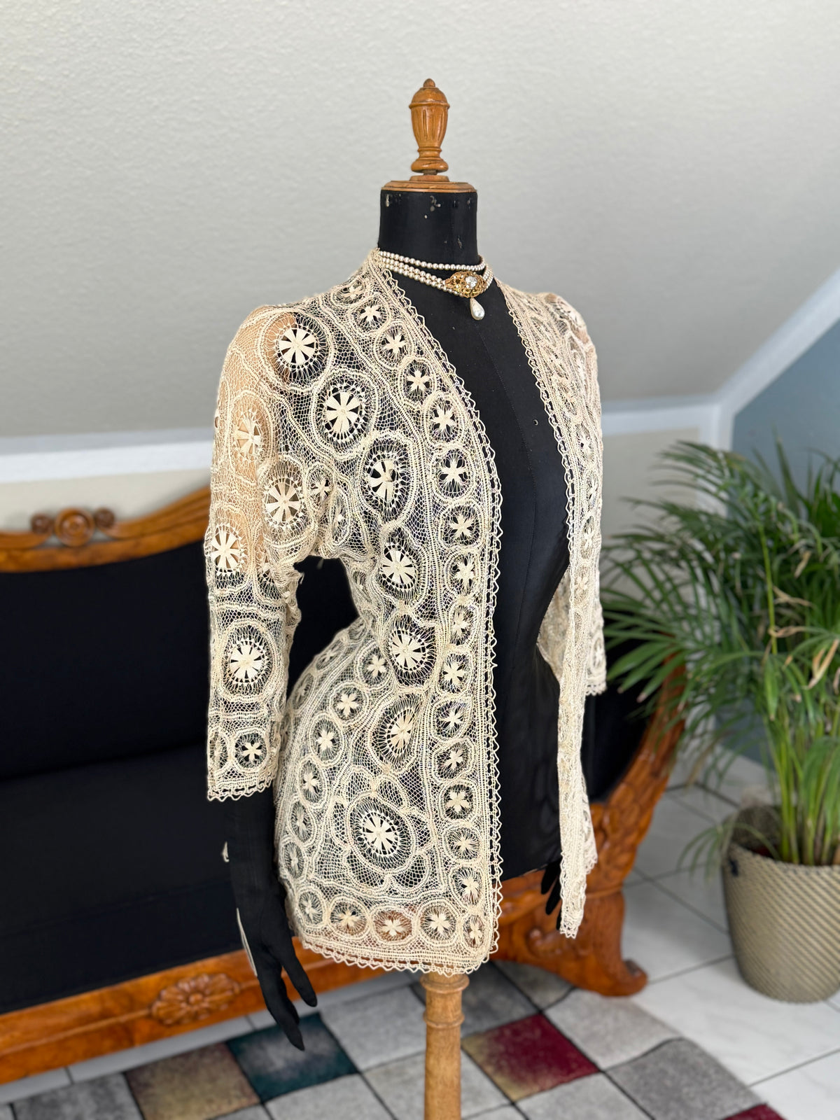 Antique Tenerife lace jacket, ca. 1911, American needle‑lace medallion design in ecru with fine openwork