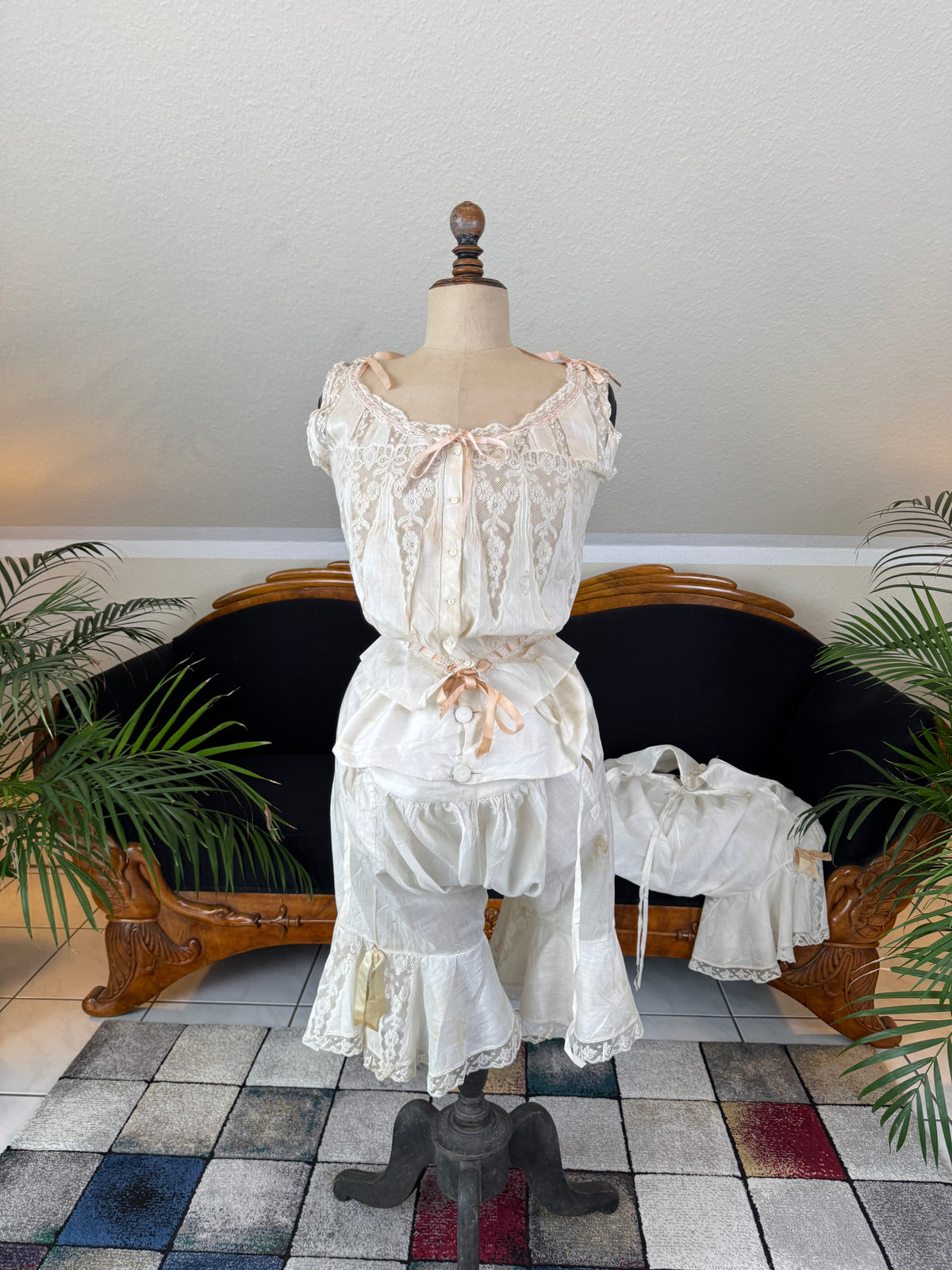 Rare Edwardian 1911 Maternity Underwear – Lady Gillman Provenance