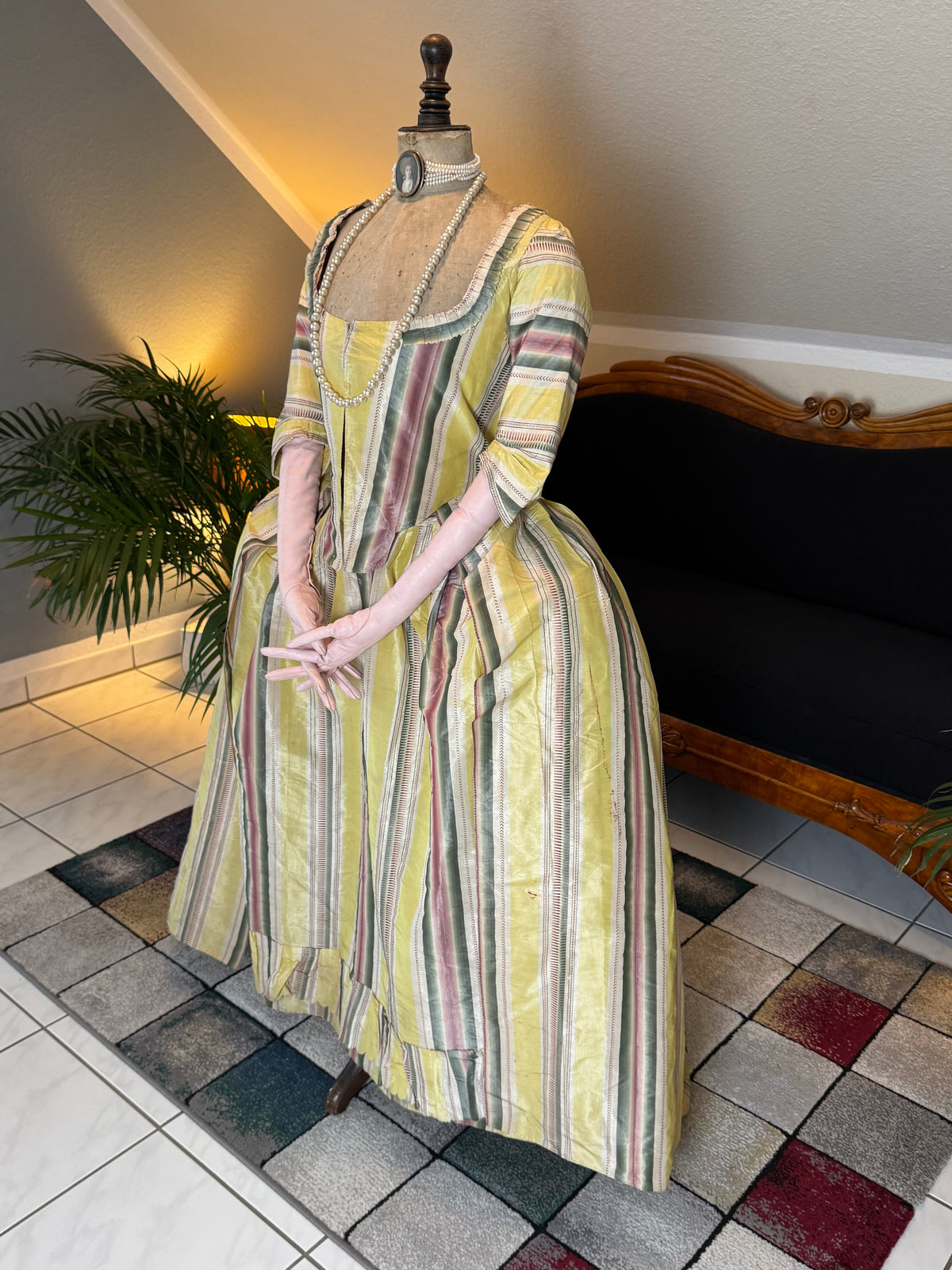 Antique 1770s English robe à l’anglaise, striped silk, pinked trim.