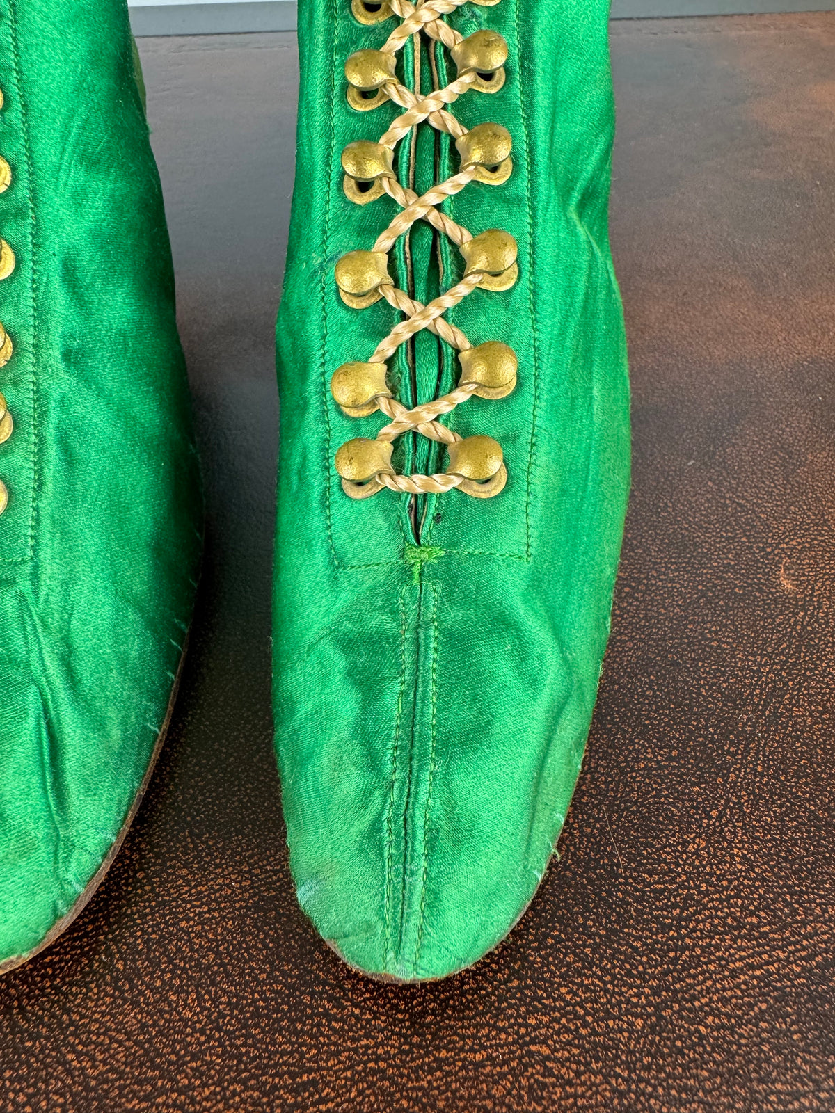 Victorian Green Silk Lace‑Up Boots, ca. 1875 – Low Heel, Brass Fasteners, Red Leather Lining
