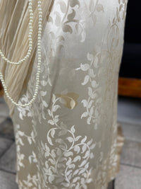 „Antique 1912 cream silk brocade evening dress with lace, crepe drapes and Lady Gillman provenance“