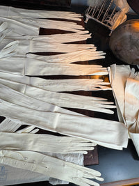 Royal antique wedding glove collection 1900 – Archduchess Maria Immakulata, Fr. Adam’s Sohn Vienna