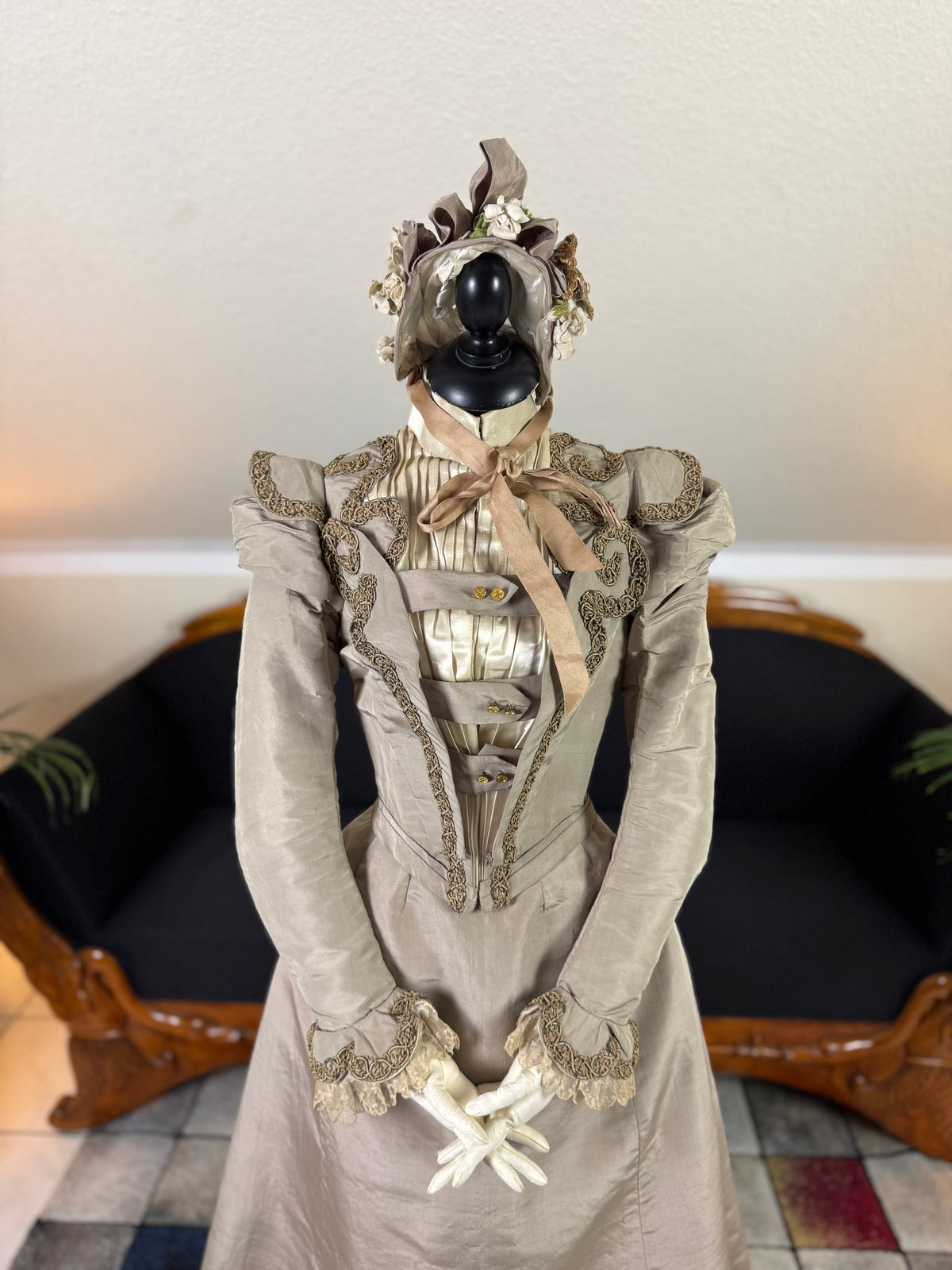 Antikes viktorianisches Gehkleid, ca. 1897 - Dreiteiliges englisches Ensemble