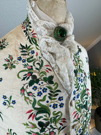 Georgian Cream Silk Embroidered Waistcoat, England ca. 1790 – Vibrant Antique Menswear
