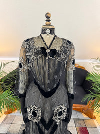 Antique Parisian evening gown with lace, tulle, velvet, rhinestones and beadwork, Marc Walter Place Vendôme label, Belle Époque couture designed for candlelight