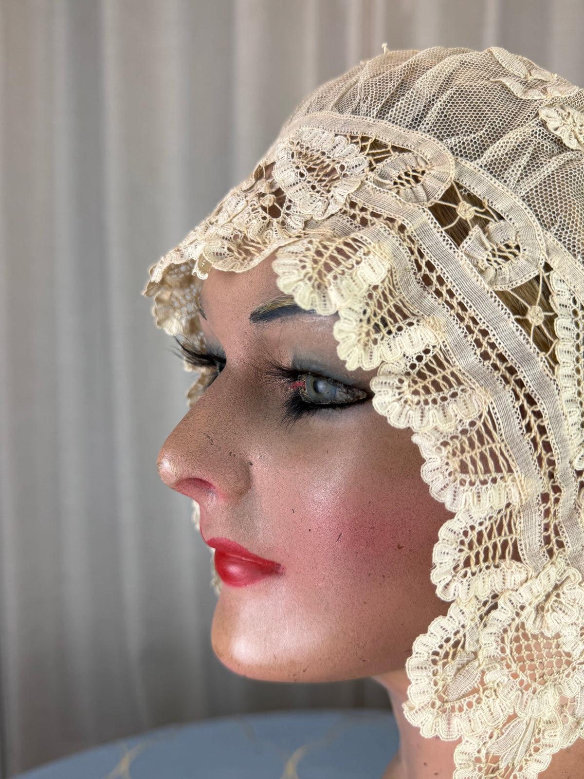 Antike Hochzeitshaube aus Spitze, 1920er