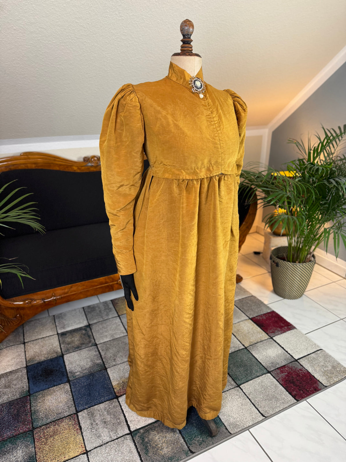 Antique Regency Gown or Dress in Gold Moiré Silk, ca. 1815-1820