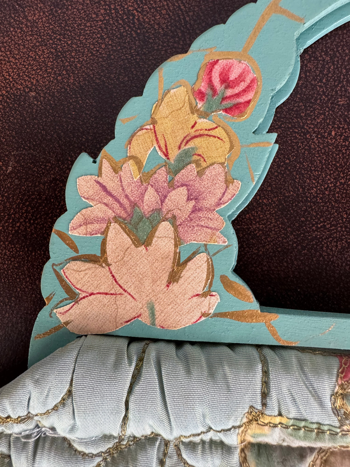 Vintage silk beach bag, early 20th century, pink silk lining and wooden handles