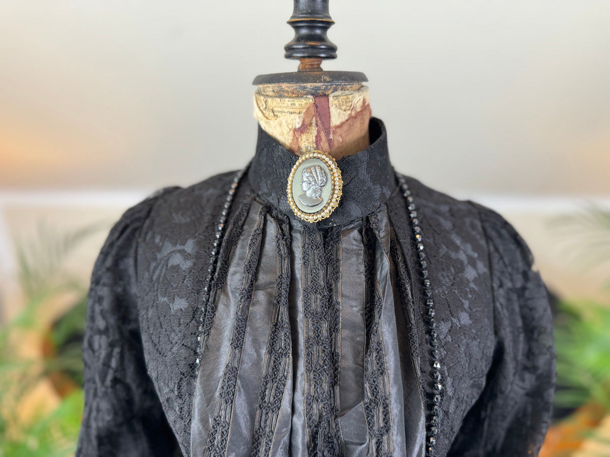 Black silk Edwardian day dress ca. 1904 with lace overlay