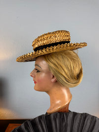 Antique 1901 French straw walking hat with AU CHINOIS Marseille label, black band, lined interior, well preserved.