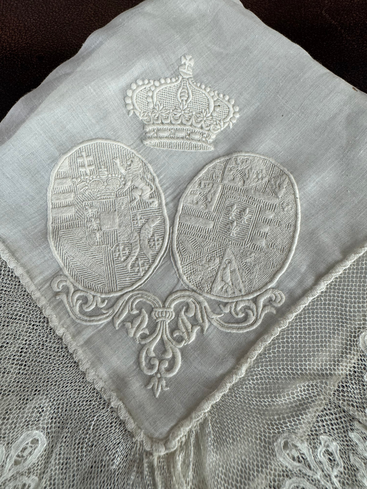 Royal antique lace handkerchief ca.1861 – Austria‑Tuscany and Bourbon‑Sicily coats of arms in fine lace