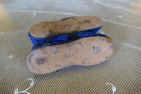 Antike Babyschuhe mit blauem Stoff, ca. 1880