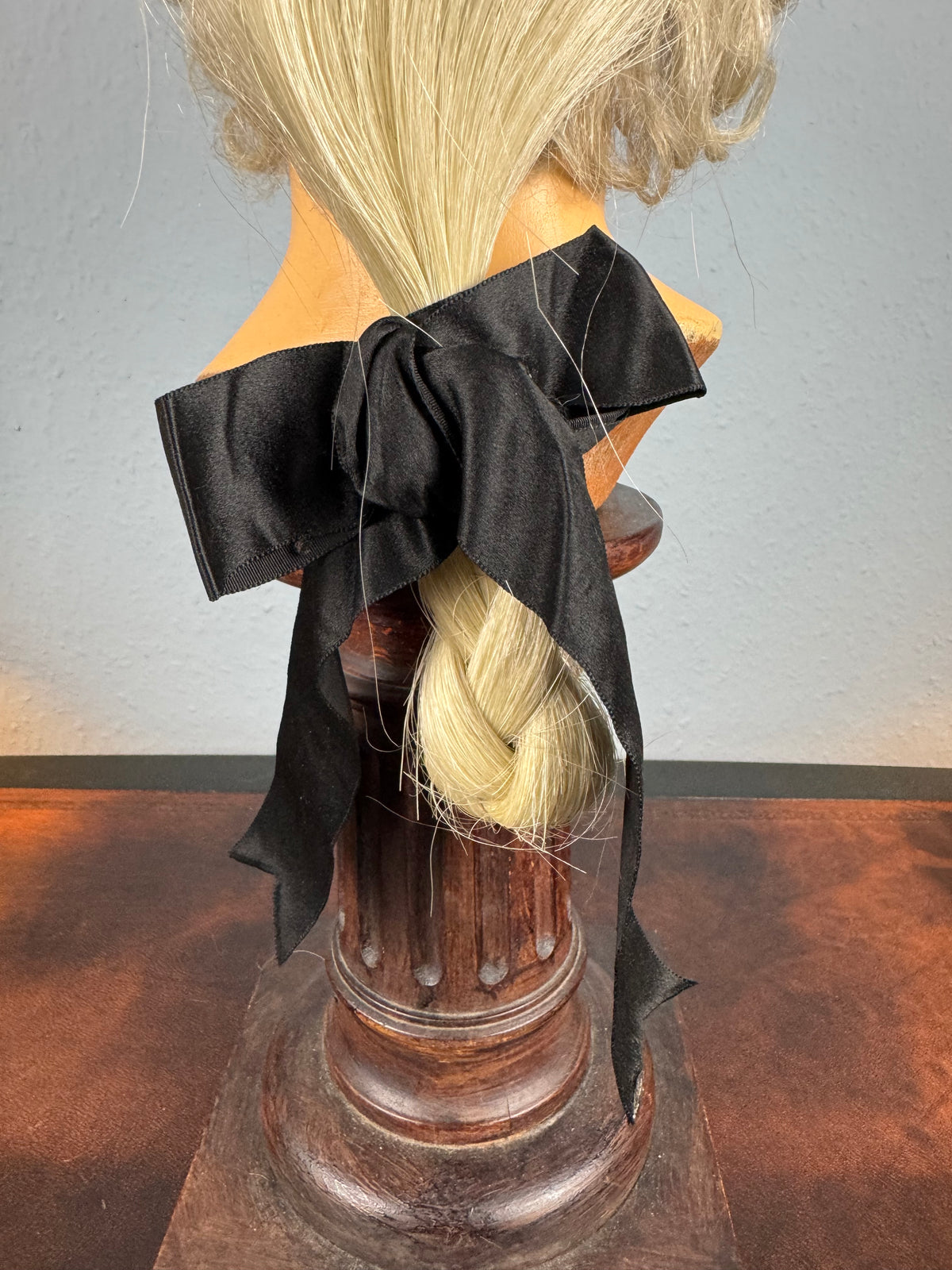 Victorian Theatrical Horsehair Wig, London ca. 1890 – Clarkson Maker, Wellington Street
