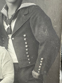 Einzigartige Sammlung zur deutschen Marine & Luftschifftruppe aus dem Ersten Weltkrieg, ca. 1914 – Messjacket von Willi Zunner mit Fotos und Feldpost