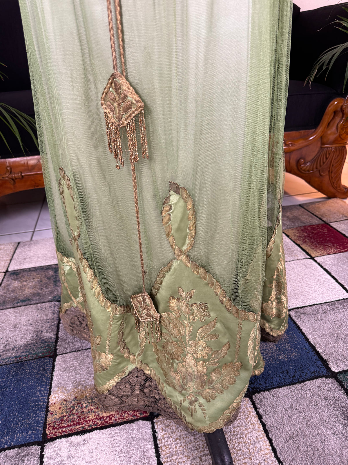 Edwardian green evening gown by Albert Franck, Frankfurt court dressmaker; Art Nouveau tulle and metallic lace design representing Frankfurt fashion history