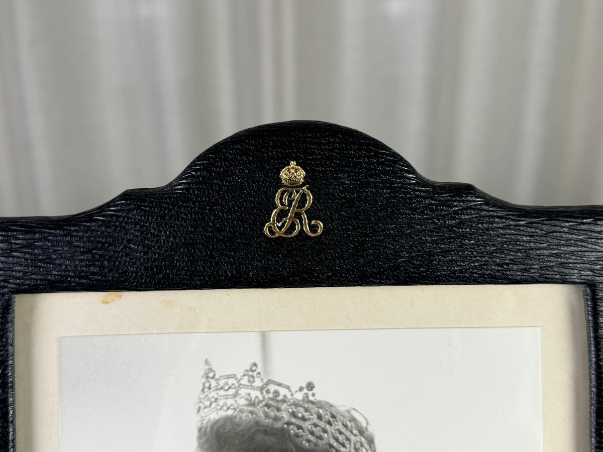 Signiertes Foto von Königinmutter Elizabeth, Queen Mum, 1962