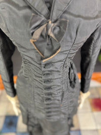 KÖNIGLICHE Sammlung von Trauerkleidung und Accessoires, aus dem Nachlass des Königreichs Württemberg, Stuttgart, um 1890