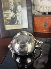 Pot à lait et sucrier en argent de la table de l'Empereur Guillaume II – Datés 1897 et 1899