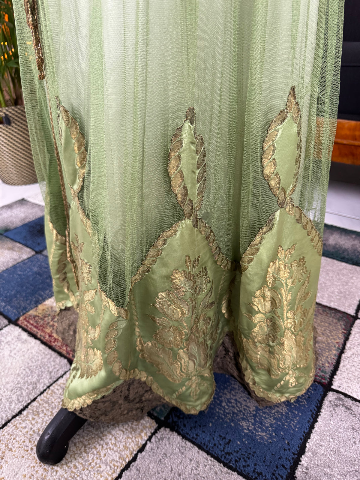 Edwardian green evening gown by Albert Franck, Frankfurt court dressmaker; Art Nouveau tulle and metallic lace design representing Frankfurt fashion history