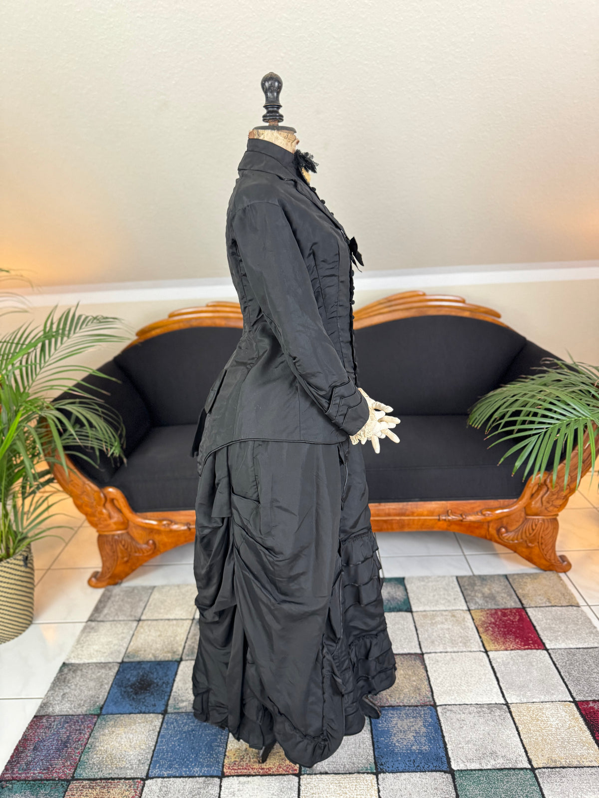 KÖNIGLICHE Sammlung von Trauerkleidung und Accessoires, aus dem Nachlass des Königreichs Württemberg, Stuttgart, um 1890