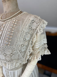 Antikes edwardianisches Teekleid aus Leinen, ca. 1906