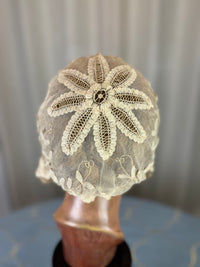 Antike Hochzeitshaube aus Spitze, 1920er