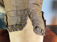 Rokoko-Mieder für ein junges Mädchen, Frankreich, um 1780 – Antikes handgenähtes Kleidungsstück aus dem 18. Jahrhundert