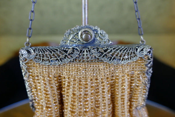 Sac Art Déco couleur ambre, années 1920