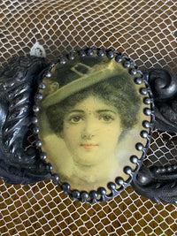 Gürtelschnalle mit Jugendstilmotiv, ca. 1908