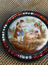 Gürtelschnalle mit romantischer Szene, ca. 1912