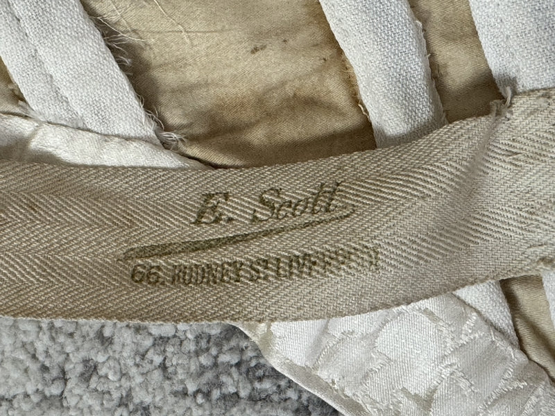 SCOTT Antikes Abendkleid aus Seide, Liverpool, ca. 1890