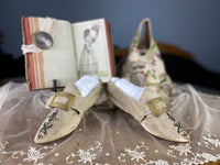 Bestickte Rokoko-Schuhe, ca. 1790