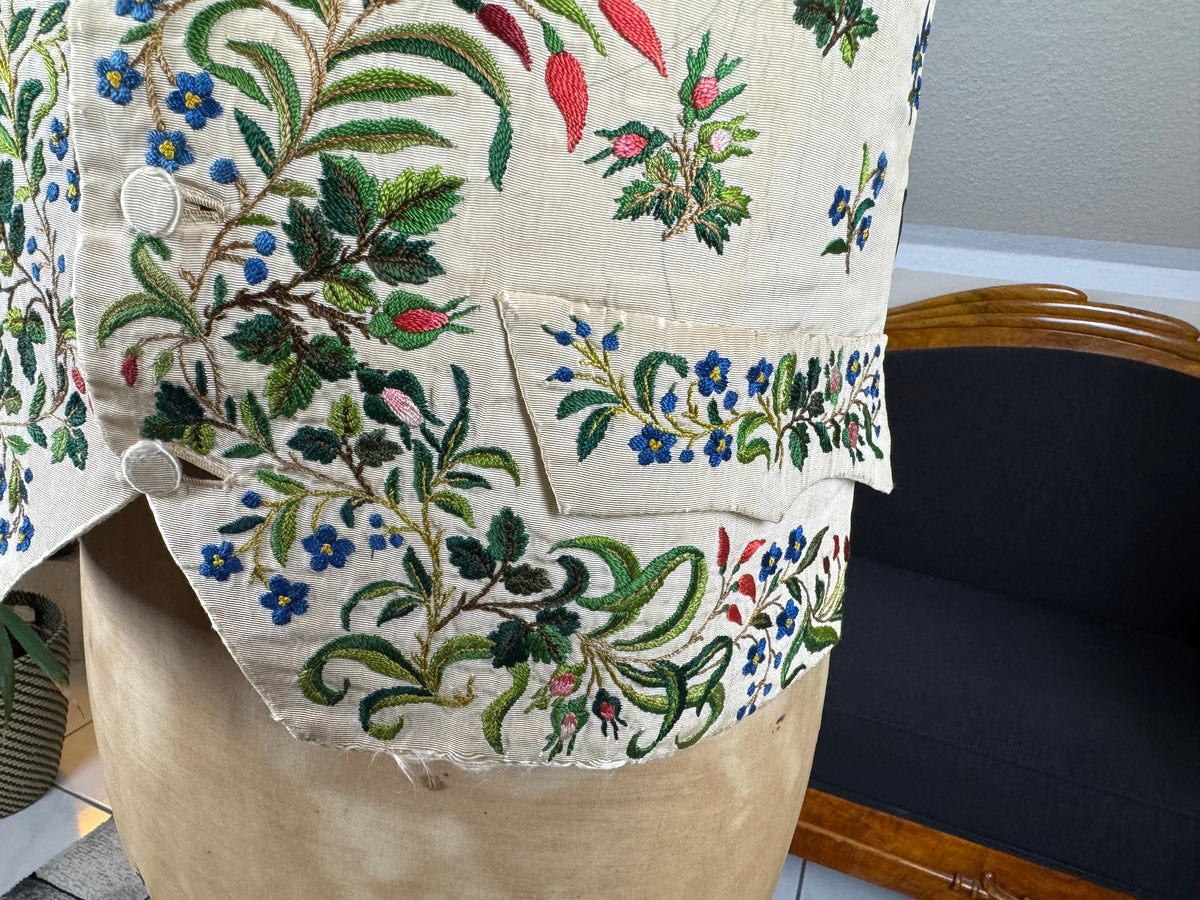 Georgian Cream Silk Embroidered Waistcoat, England ca. 1790 – Vibrant Antique Menswear