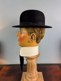 Rare Bowler hat by C. W. Borchert Berlin, silk‑lined, very well preserved