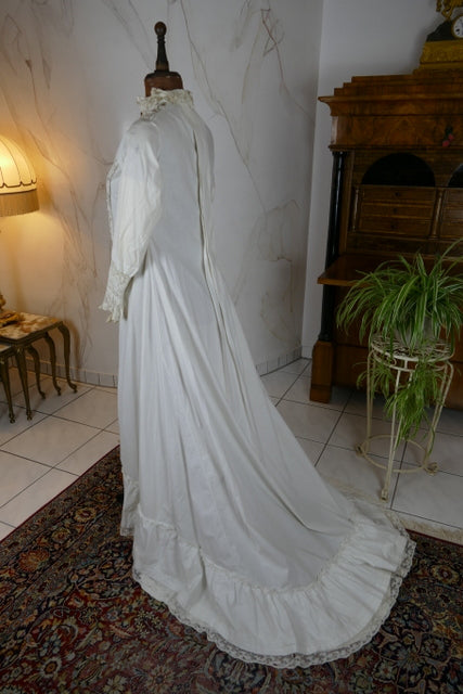 Boudoir-Gewand, Amerika, ca. 1877